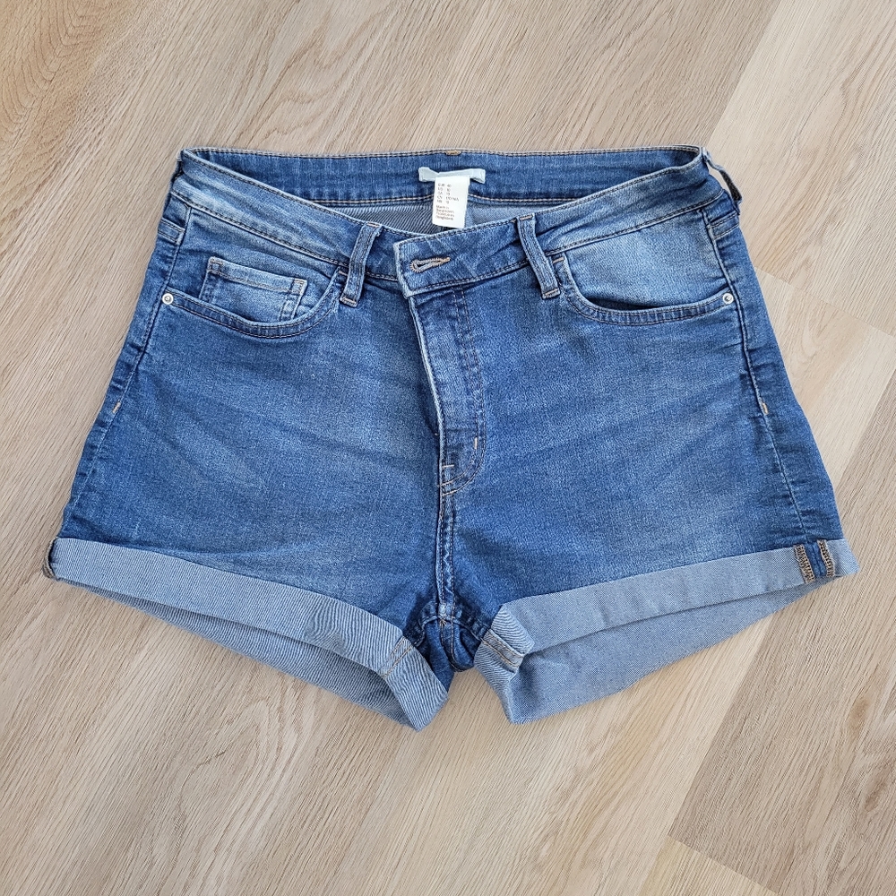 H&M jean shorts size 10